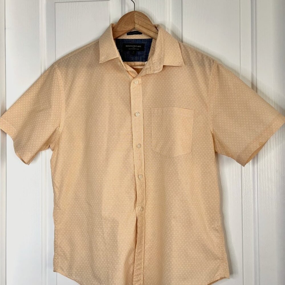 Banana Republic Melon Dot Diamond Short Sleeve - Men's S - Summer Ready!